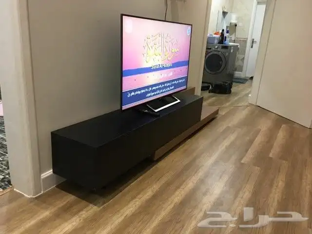 طاوله تلفاز عصريه وانيقه بعدده الوان 44