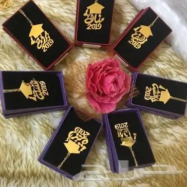 مطليات بالذهب والفضه باسم 58