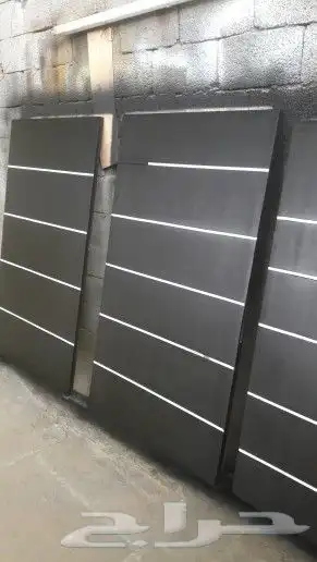 يوجد لدينا تفصيل أبواب خشب حسب الطلب 2