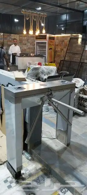 بوابات دخول وخروج افراد بوابة ترنستيل بوابة مرور افراد 1