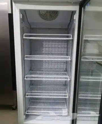 فريزرات BANCOOL باب رأسي زجاج ابيض 4