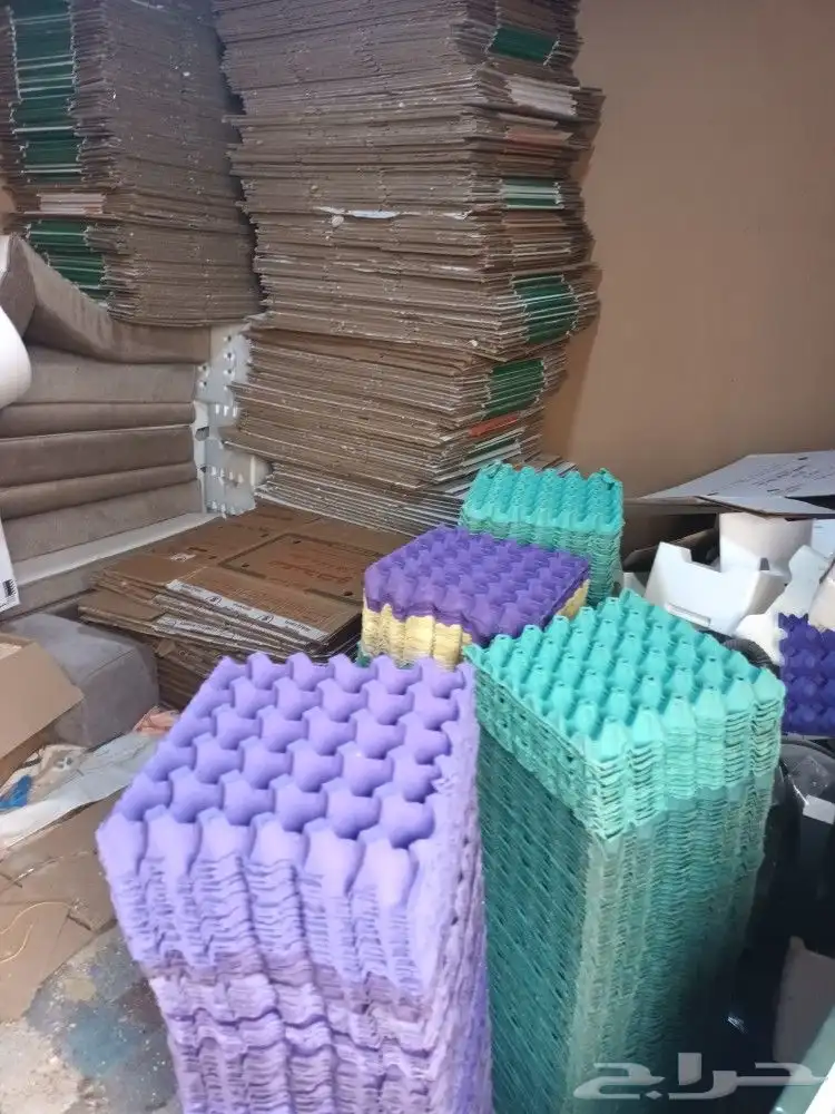 للبيع كراتين واطباق بيض 1