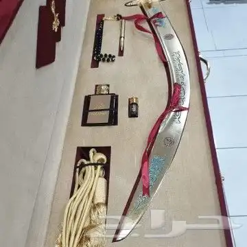 دروع تكريم مشالح سيوف أطقم هدايا 11