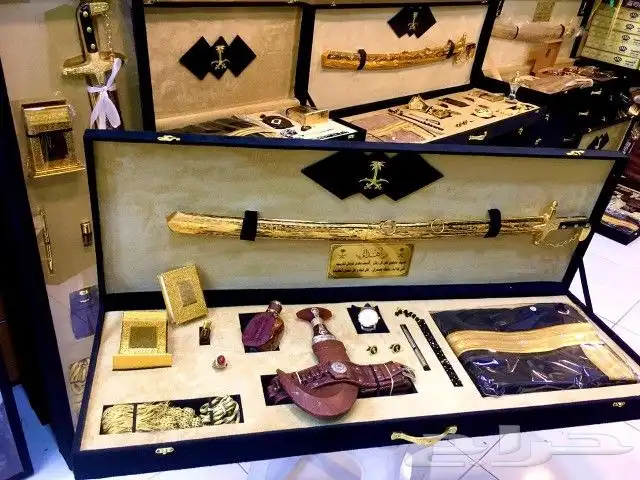 دروع تكريم مشالح سيوف أطقم هدايا 16