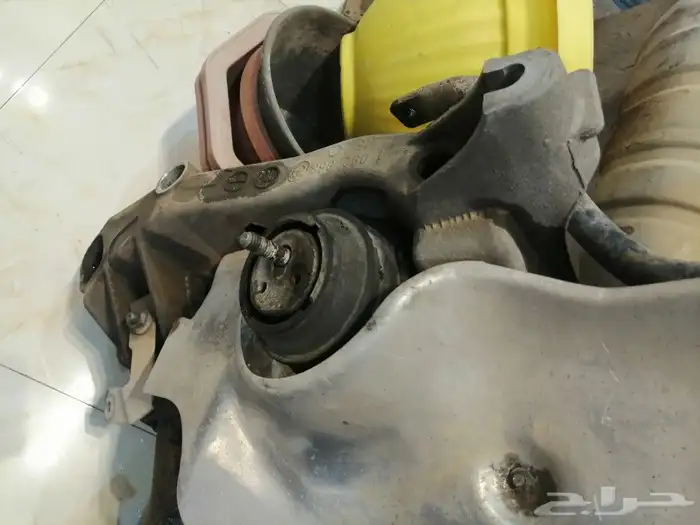 قطع غيار BMW e39 530i 2003 25