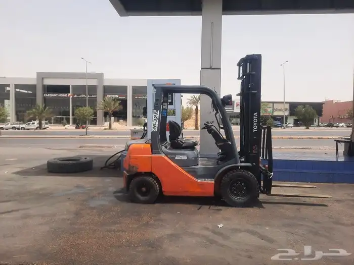 رافعه شوكيه للايجار رافعات فوركلفت forklift 1