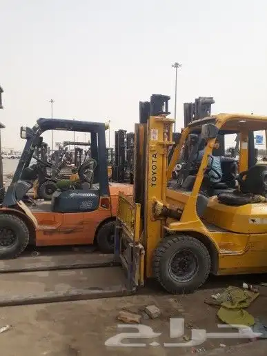 رافعات شوكية للإيجار 2