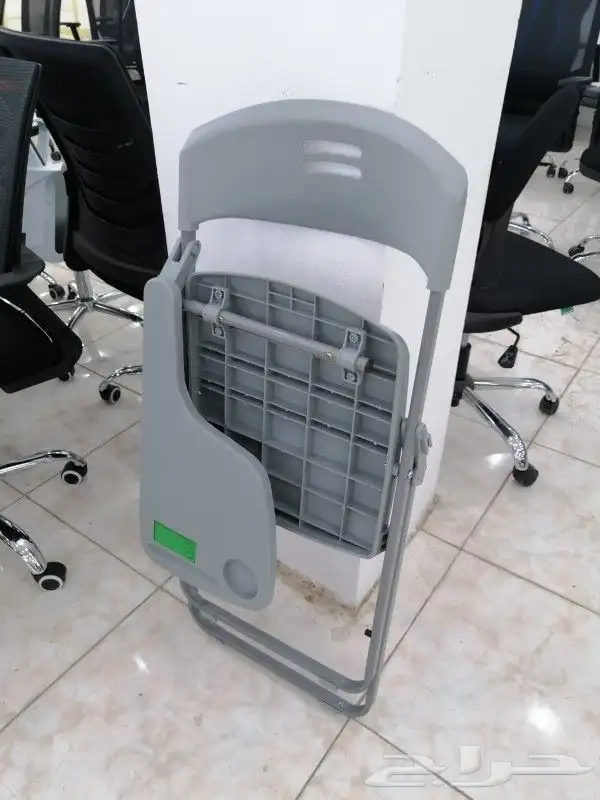 كرسي محاضرات 4