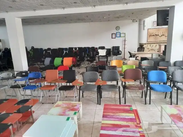 كرسي محاضرات 9