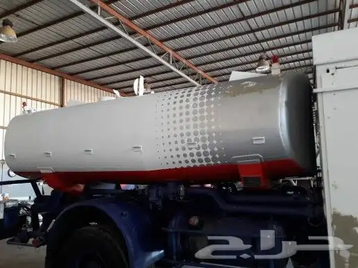 رش بويا توانك الصرف تركيب ستكر ارامكو على التوانك والمعدات 11