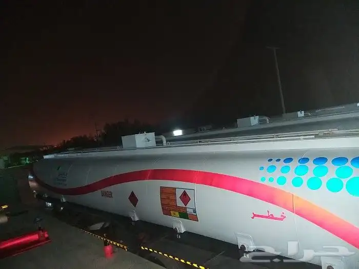 رش بويا توانك الصرف تركيب ستكر ارامكو على التوانك والمعدات 12