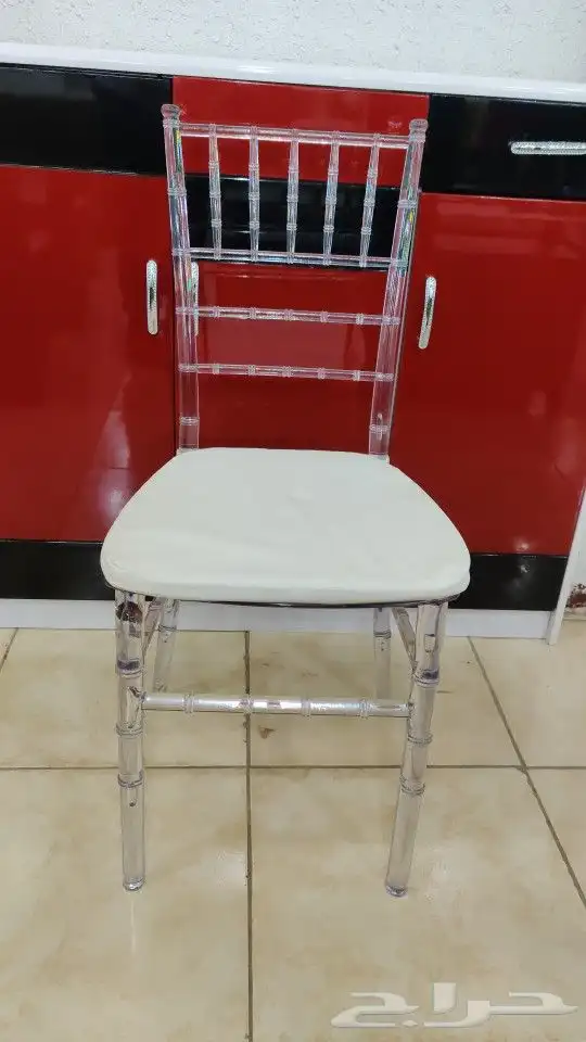 كراسي الكريلك الشفاف 5