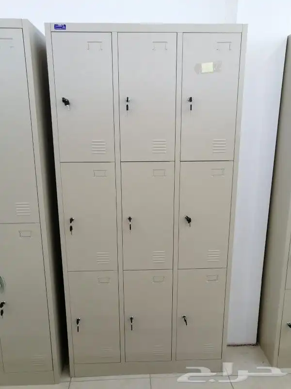 دواليب لوكر مع مكاتب 34