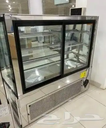 ثلاجات BANCOOL حلويات مقوس أو مربع 16