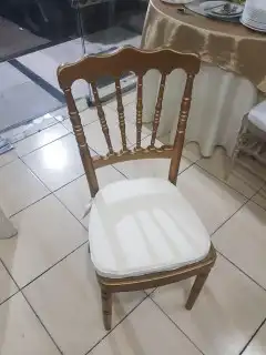 كراسي ملكي مستخدم للبيع 17