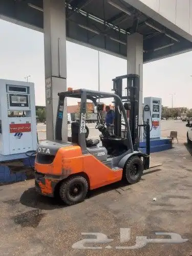 رافعه شوكيه للايجار فواركلفت 0508119399 0