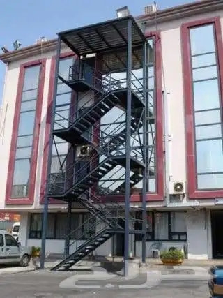 ورشه تعز الشرقيه للحداده والالمنيوم 16