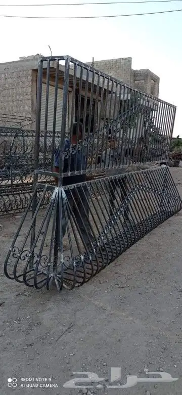 ورشه تعز الشرقيه للحداده والالمنيوم 41