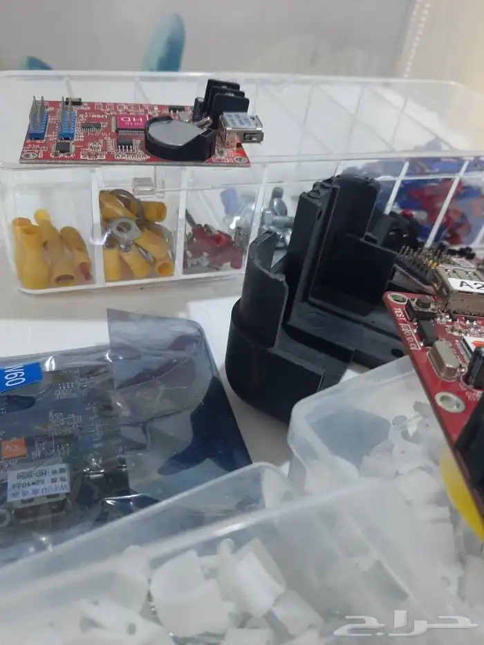 صيانه وإصلاح جميع شاشات المحطات والدعاية 6