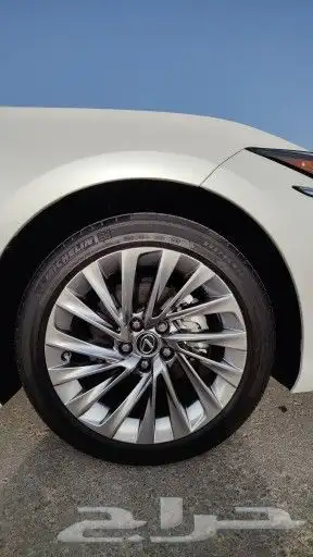 تم البيع ES350 DD 2019 مخزن 15