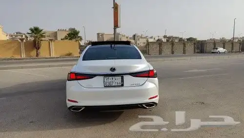تم البيع ES350 DD 2019 مخزن 4