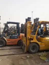 رافعات شوكية للإيجار 2