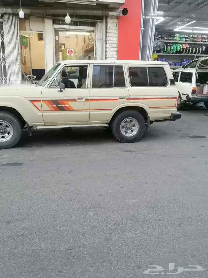 جيب موديل 84 لون بيج مكيف دبل 5