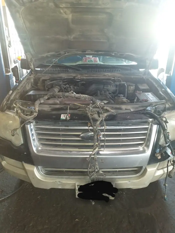 ورشة توضيب وتغير المكائن والجيرات الاتوماتيك  11