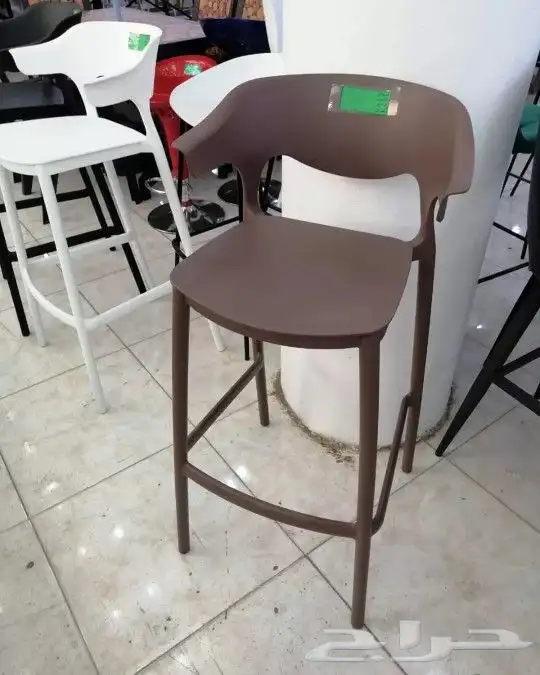 كراسي حديد وفايبر داخليه وخارجيه بالوانها 20