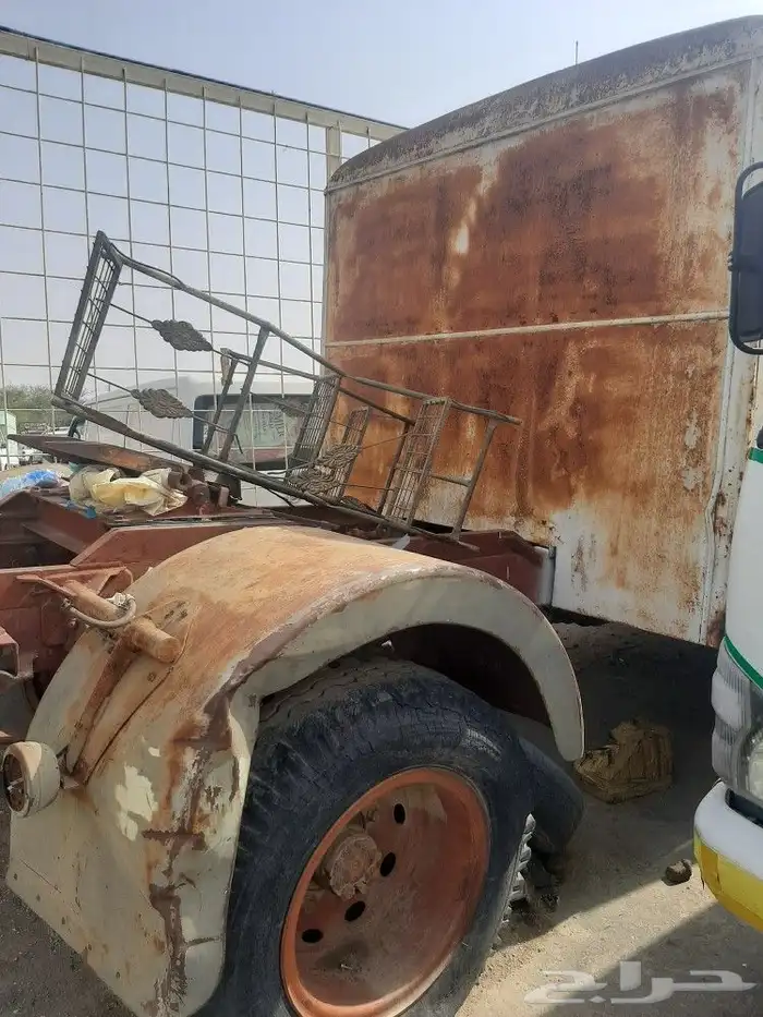 يوجد راس مرسيدس بوز 1959 موديل قديم 5