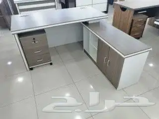 مكاتب حديد وقزاز وخشب وميلامين مقاس مختلفه 6