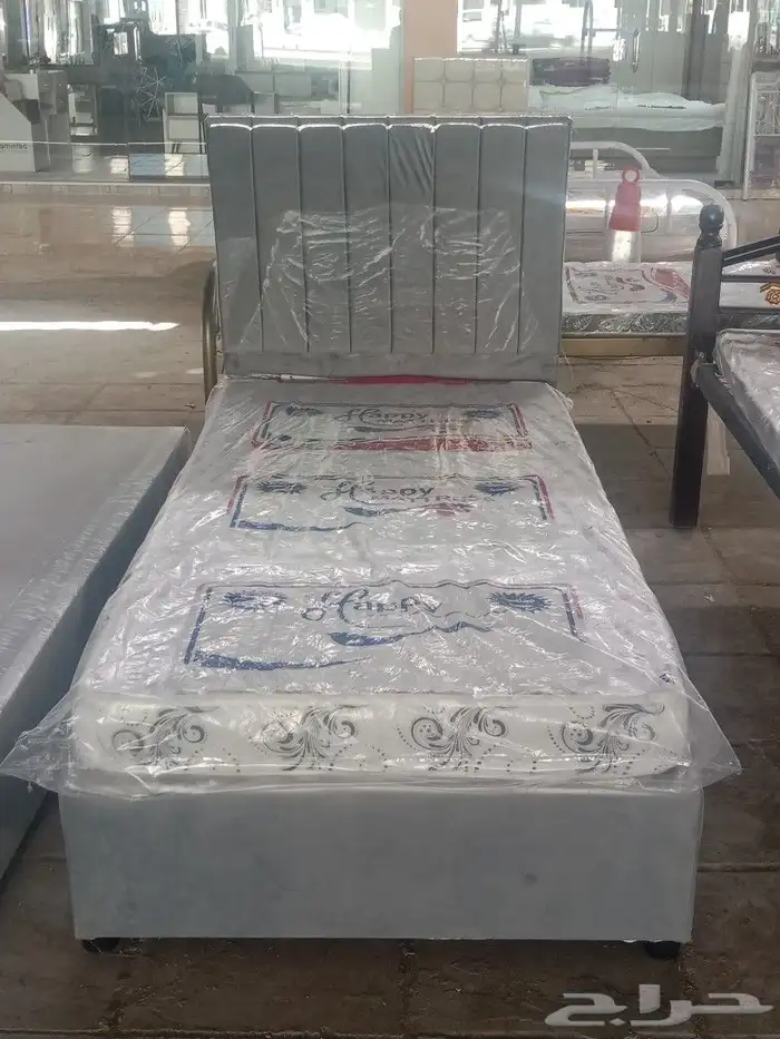 للبيع سرر ومراتب وجميع انواع مفروشات 0