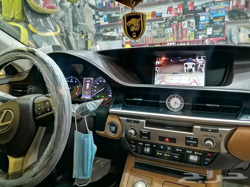 ترهيم كيمره على شاشة وكاله لكزز 2018 . ES 250 3