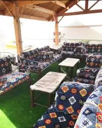 كراسي حديد 1