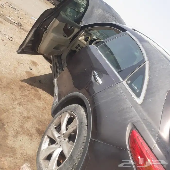 قطع غيار انفنتي Fx 50 s تشليح 1