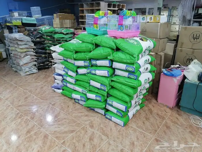 مستلزمات طيور وقطط واسماك 0