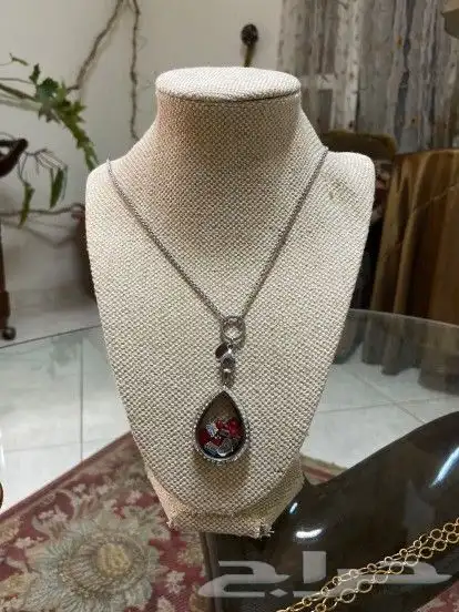 سلاسل وتعاليق 3