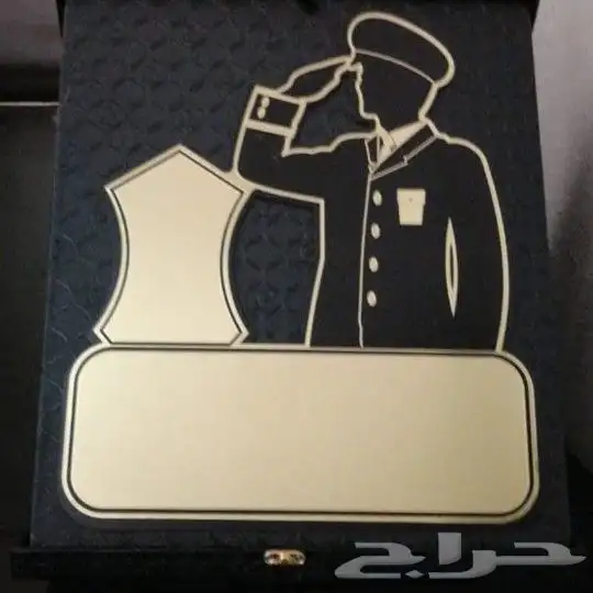 دروع تكريم مشالح سيوف أطقم هدايا 20