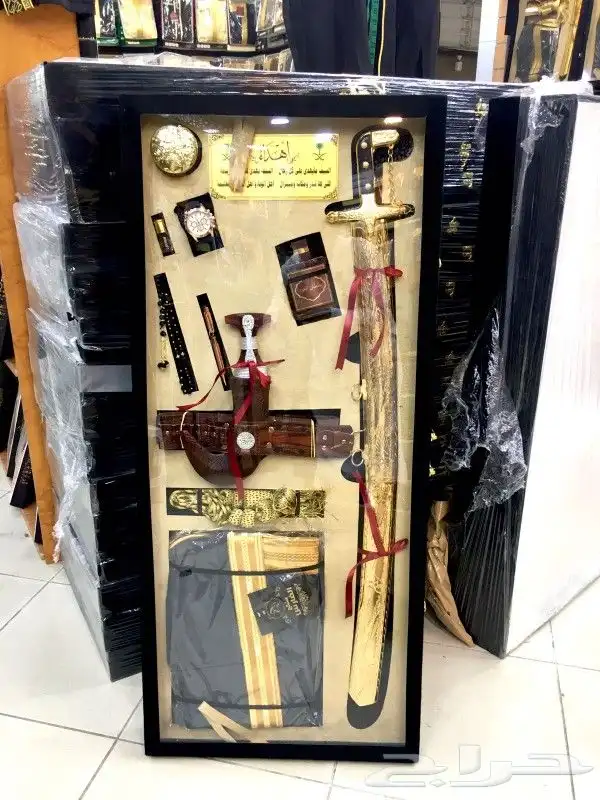 دروع تكريم مشالح سيوف أطقم هدايا 4