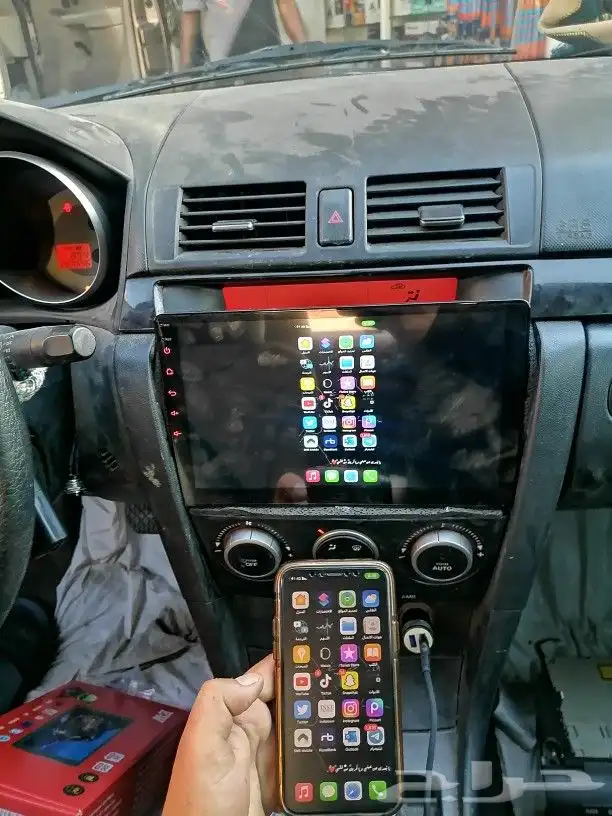 شاشات سيارات بنظام الاندرويد 4