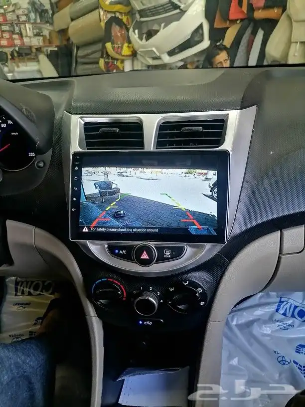 شاشات سيارات بنظام الاندرويد 14