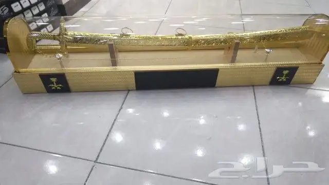 دروع تكريم مشالح سيوف أطقم هدايا 6