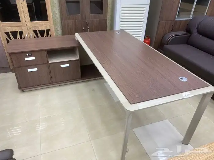 أثاث مكتبي مكاتب مودرن ومكاتب مدرسيه حديد 2