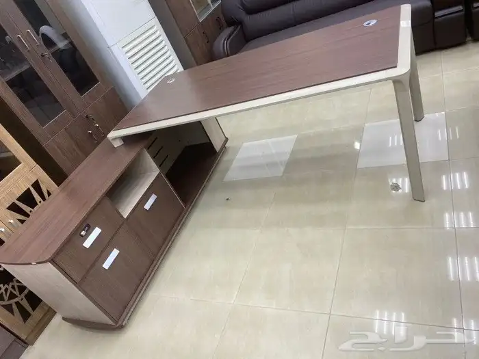 أثاث مكتبي مكاتب مودرن ومكاتب مدرسيه حديد 0