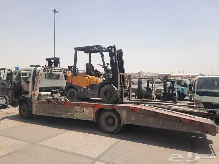 رافعات شوكيه فواركلفت للايجار 0508119399 1