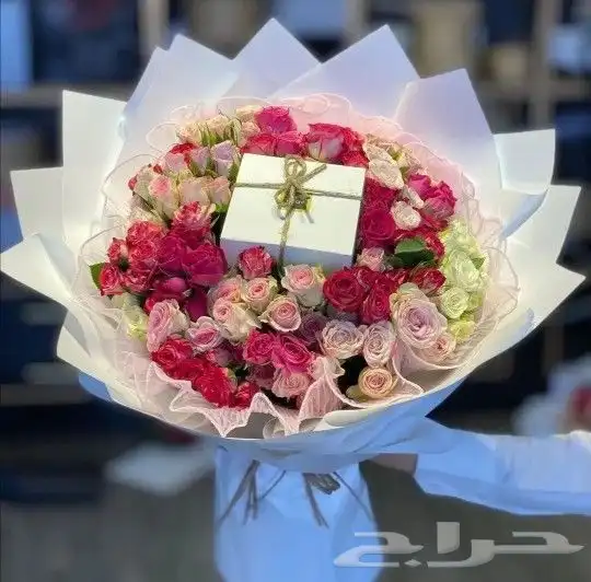 بائع ورد وهدايا الرياض 12