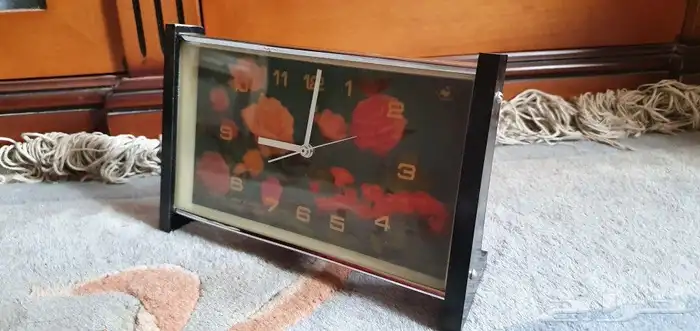 ساعه تراثيه تعمل بالتعشيه 14