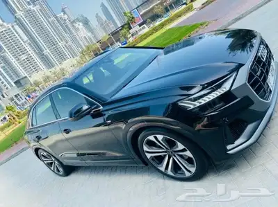 Audi Q8 2022 للايجار في دبي 10