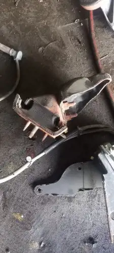 قطع غيار فورد 89