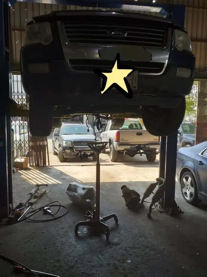 مختص صيانة اكسبلور مكاين قيرات 25